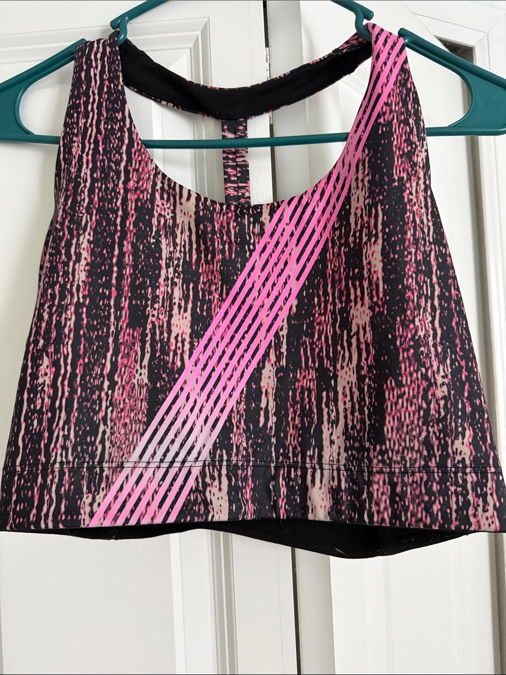 Women's Pink and Black Patterned Athletic Sports Bra